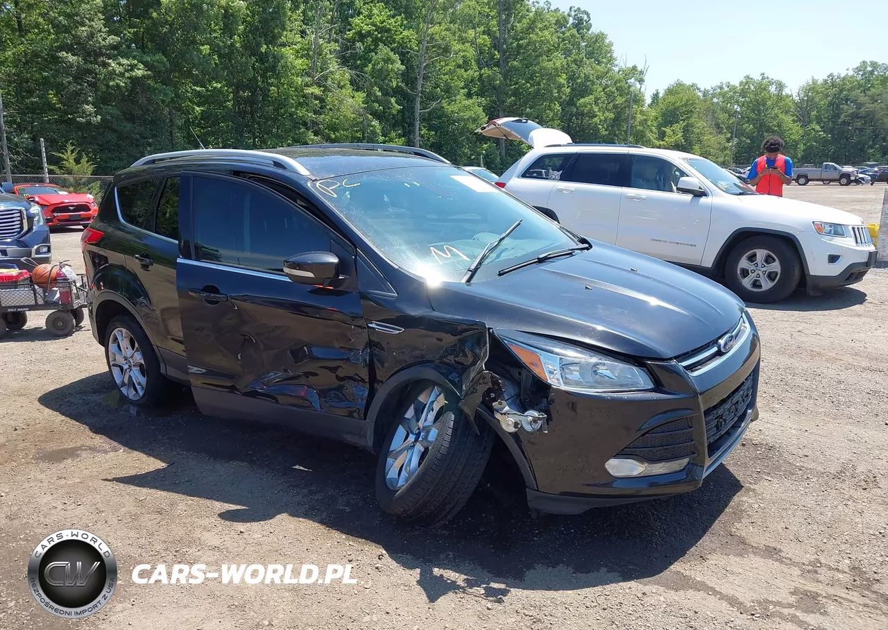 2015 Ford Escape Titanium – zdjęcie 1 z 16