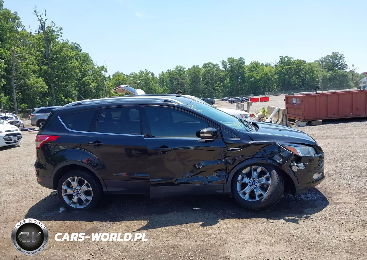 2015 Ford Escape Titanium VIN:1FMCU9J92FUB25422 - 13