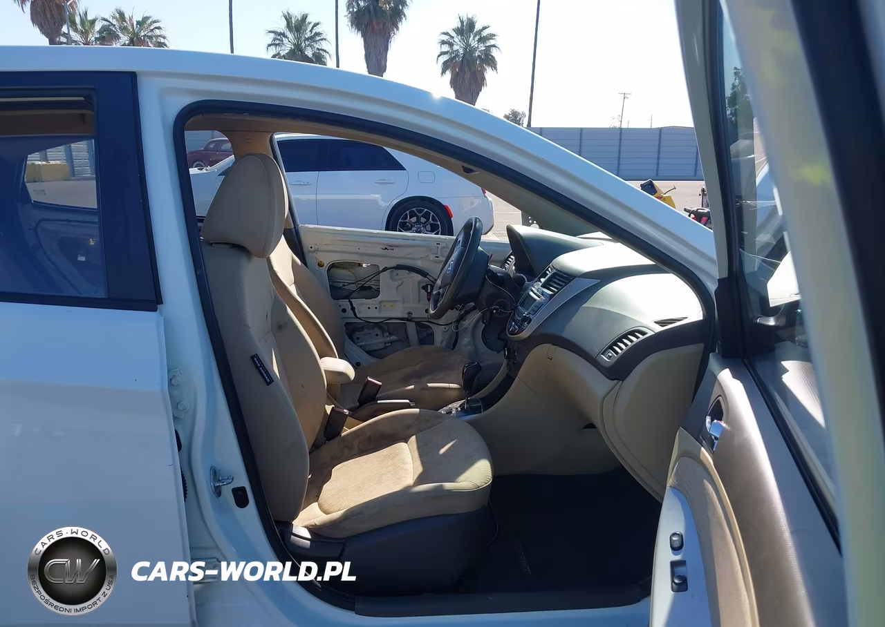 2012 Hyundai Accent Gls VIN:KMHCU4AE8CU267057 - 5