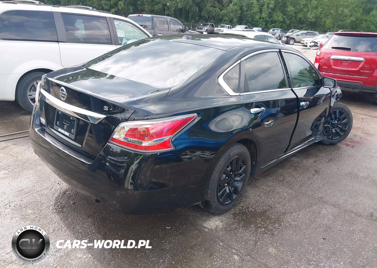 2014 Nissan Altima 2.5 S VIN:1N4AL3AP4EN331074 - 4