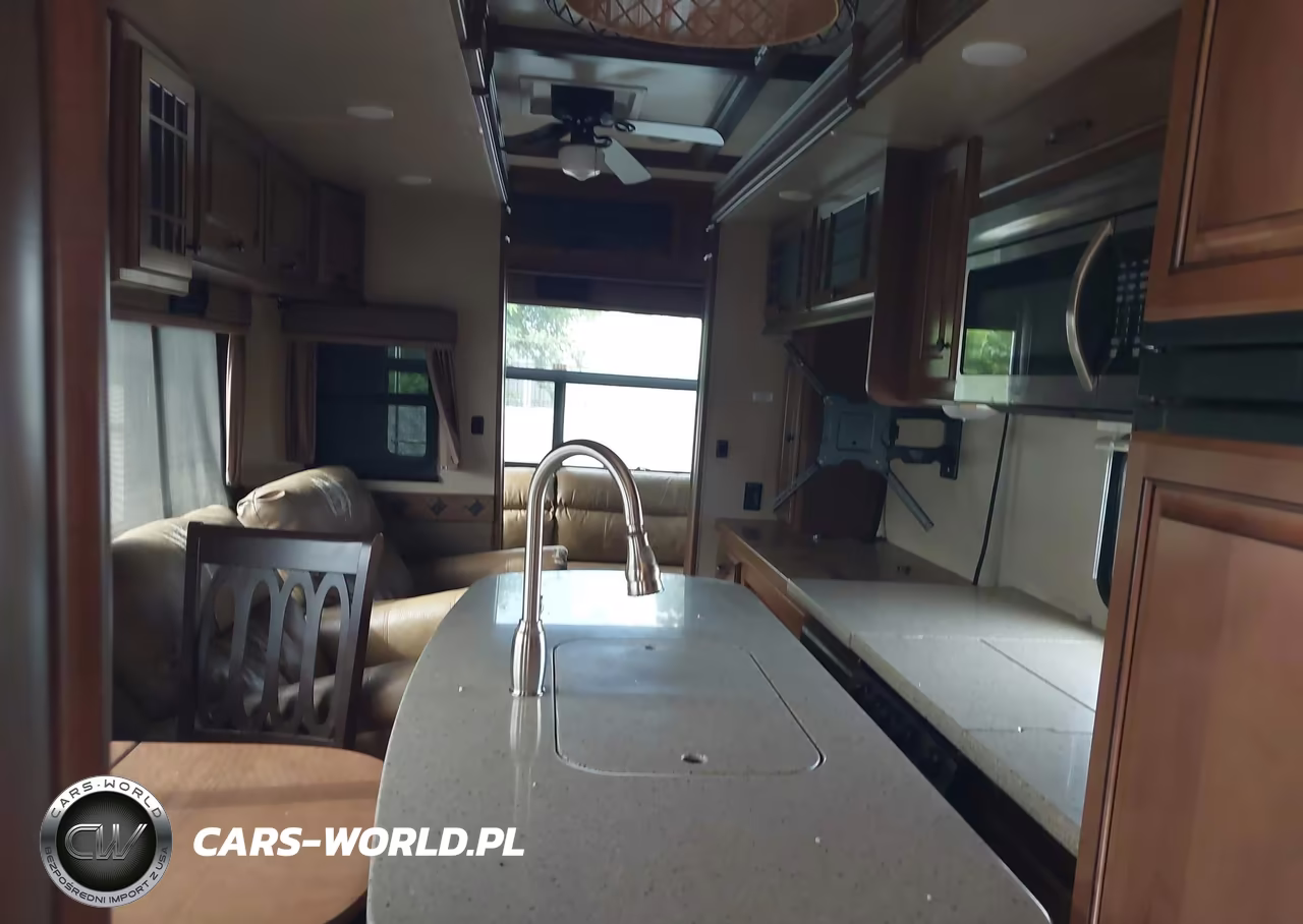 2015 Heartland Rvs Bighor Series M-3570Rs VIN:5SFBG3720FE284378 - 5