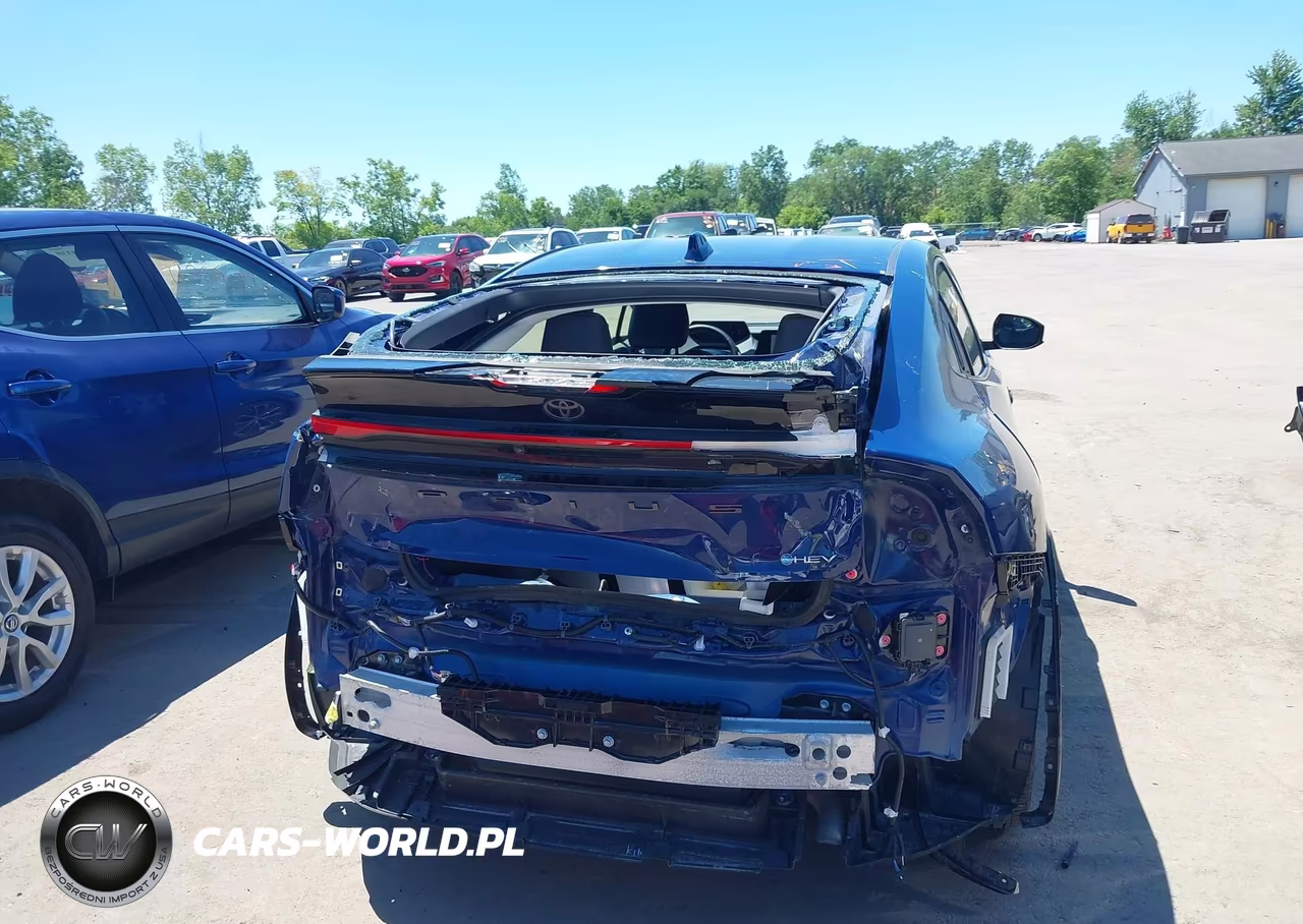 2024 Toyota Prius Xle Awd-E VIN:JTDADABU0R3019898 - 17