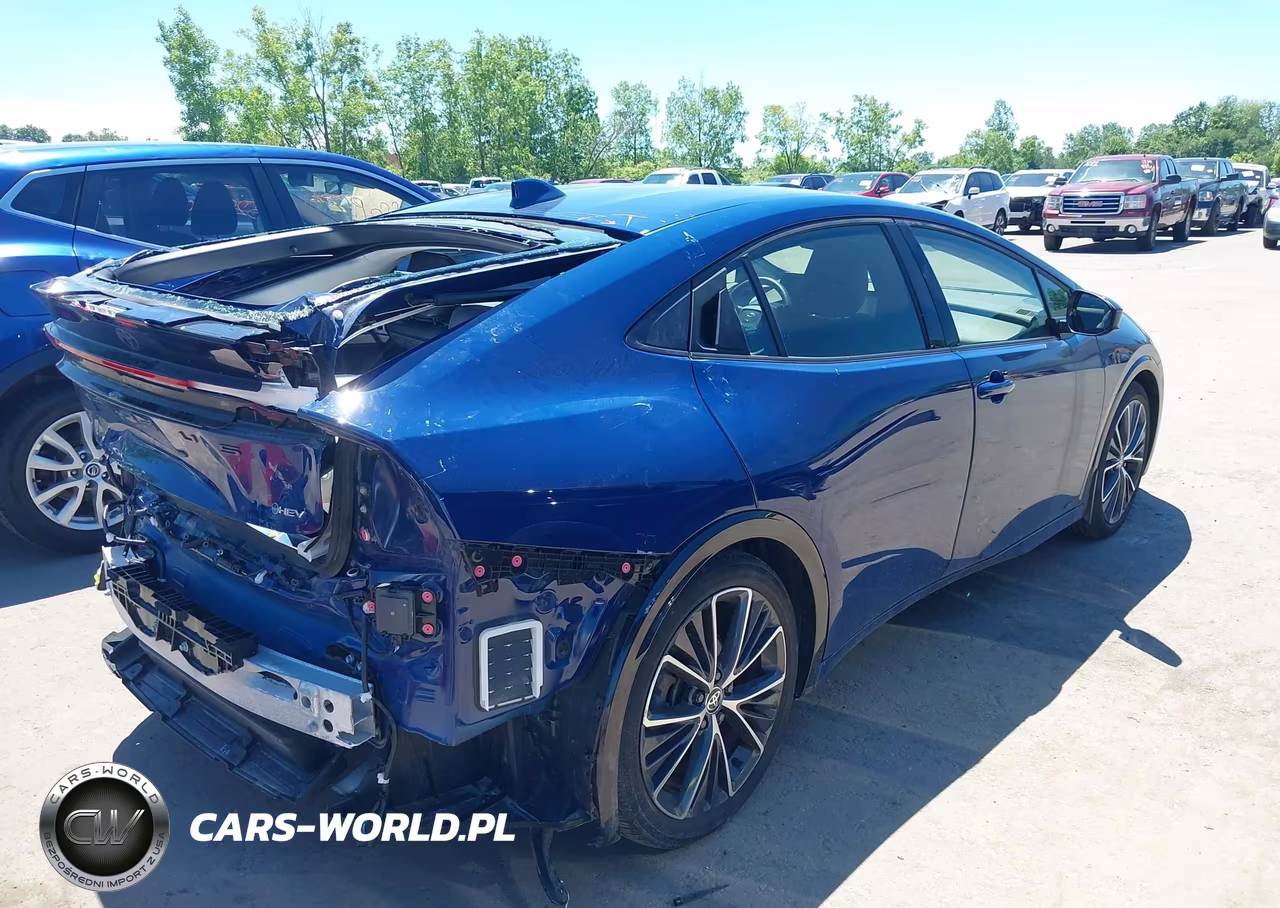 2024 Toyota Prius Xle Awd-E VIN:JTDADABU0R3019898 - 4