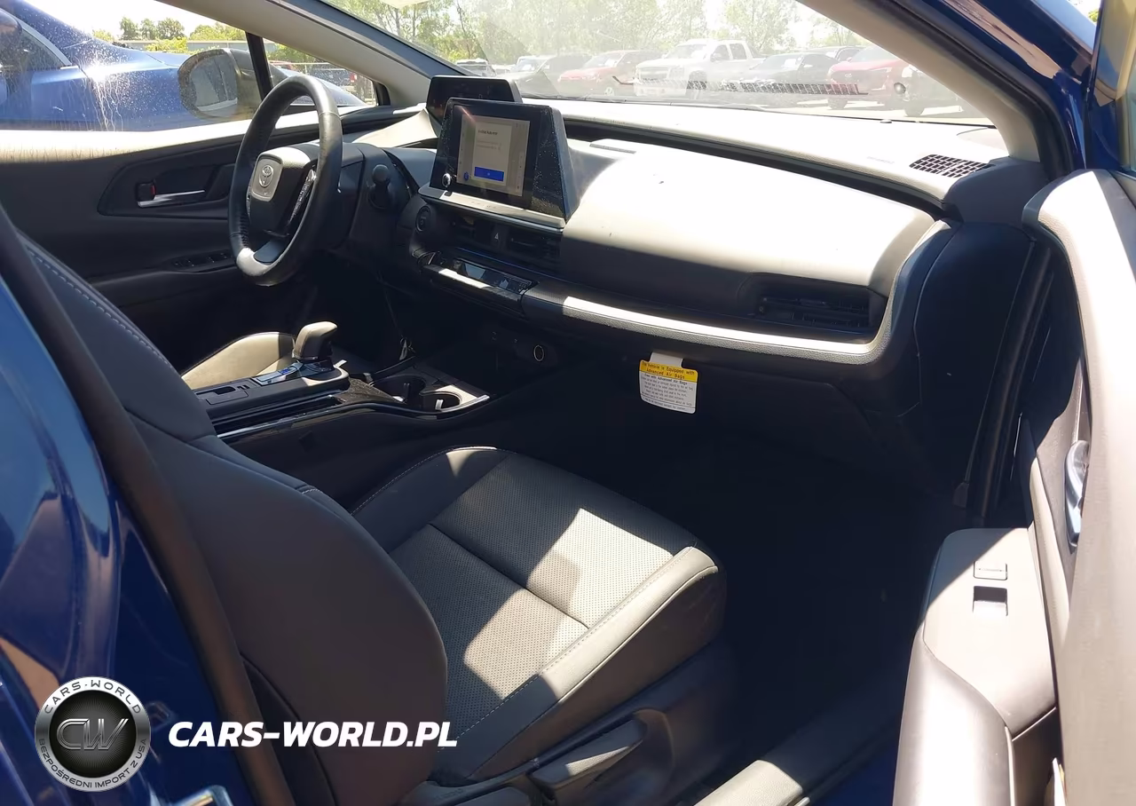 2024 Toyota Prius Xle Awd-E VIN:JTDADABU0R3019898 - 5
