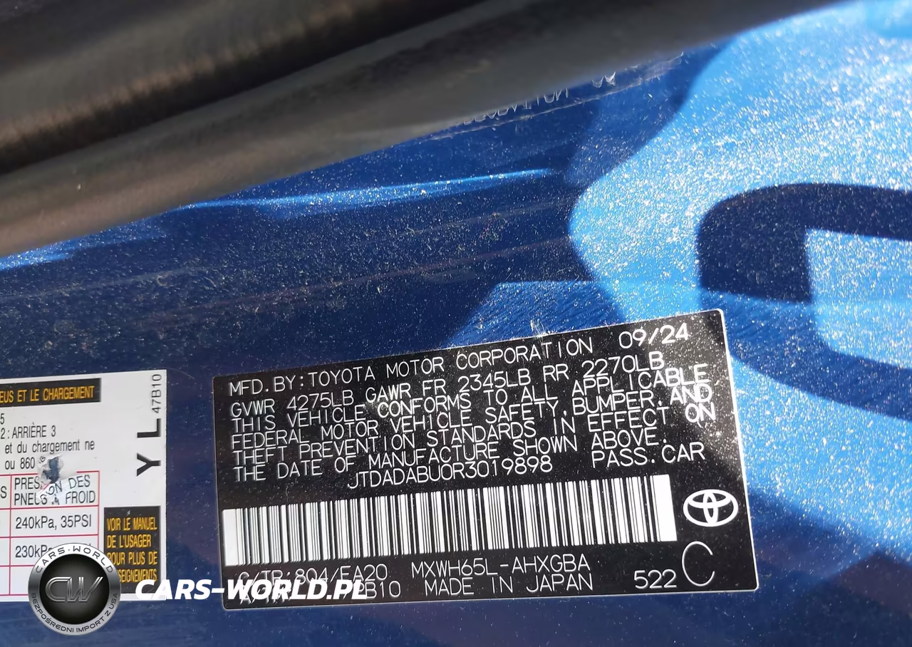 2024 Toyota Prius Xle Awd-E VIN:JTDADABU0R3019898 - 9