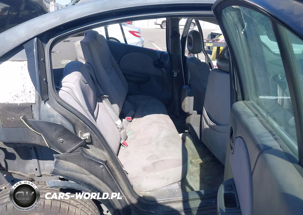 2004 Saturn Ion Ion 2 VIN:1G8AJ52F24Z209221 - 8
