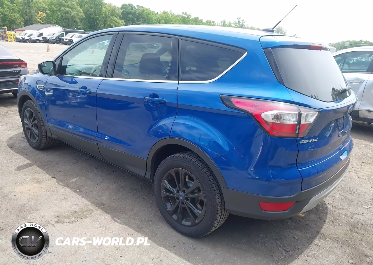 2017 Ford Escape Se VIN:1FMCU9GD7HUE55944 - 3