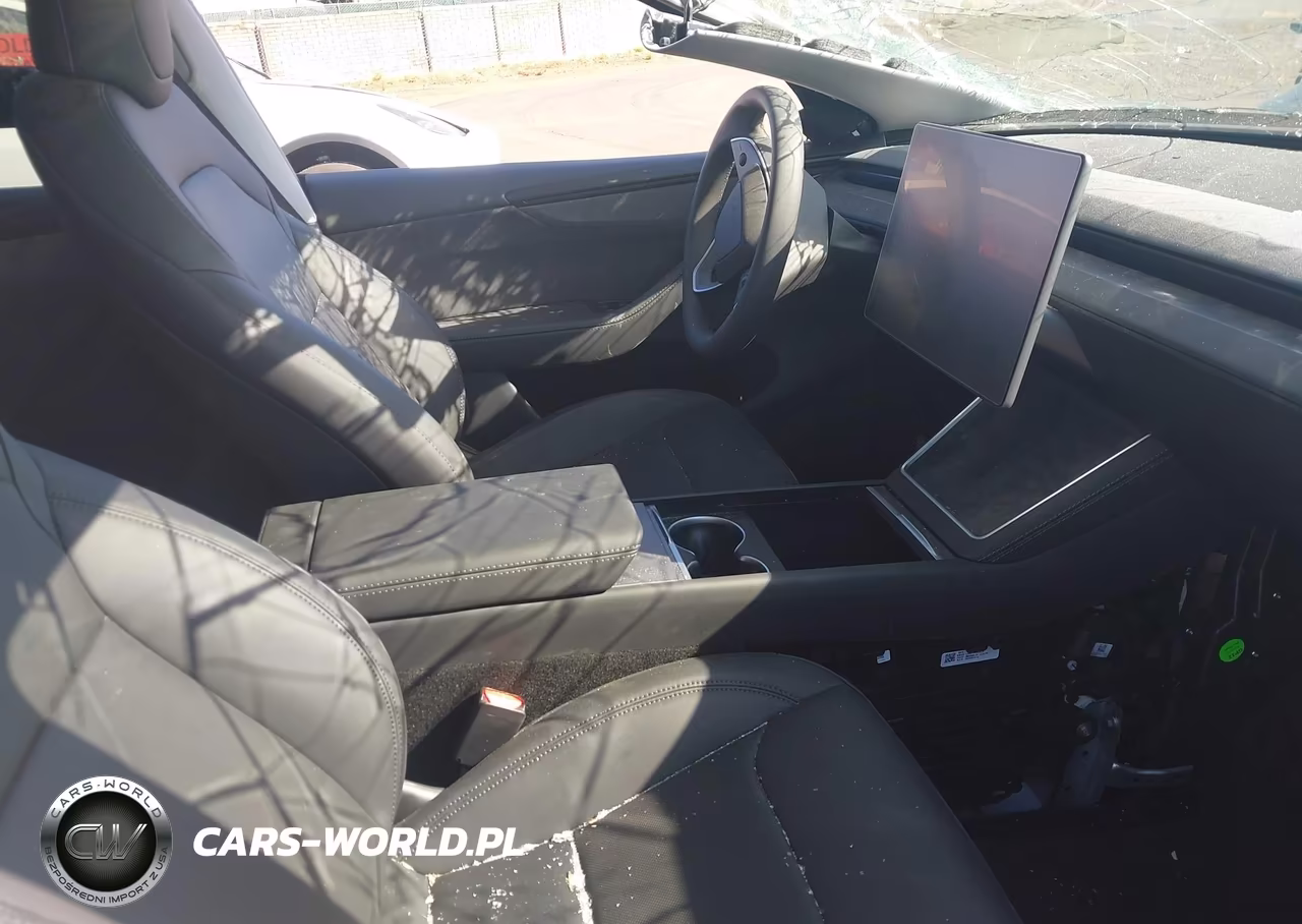 2026 Tesla Model Y Premium Rear-Wheel Drive-Rear-Wheel Drive VIN:7SAYGDED7TF461531 - 5