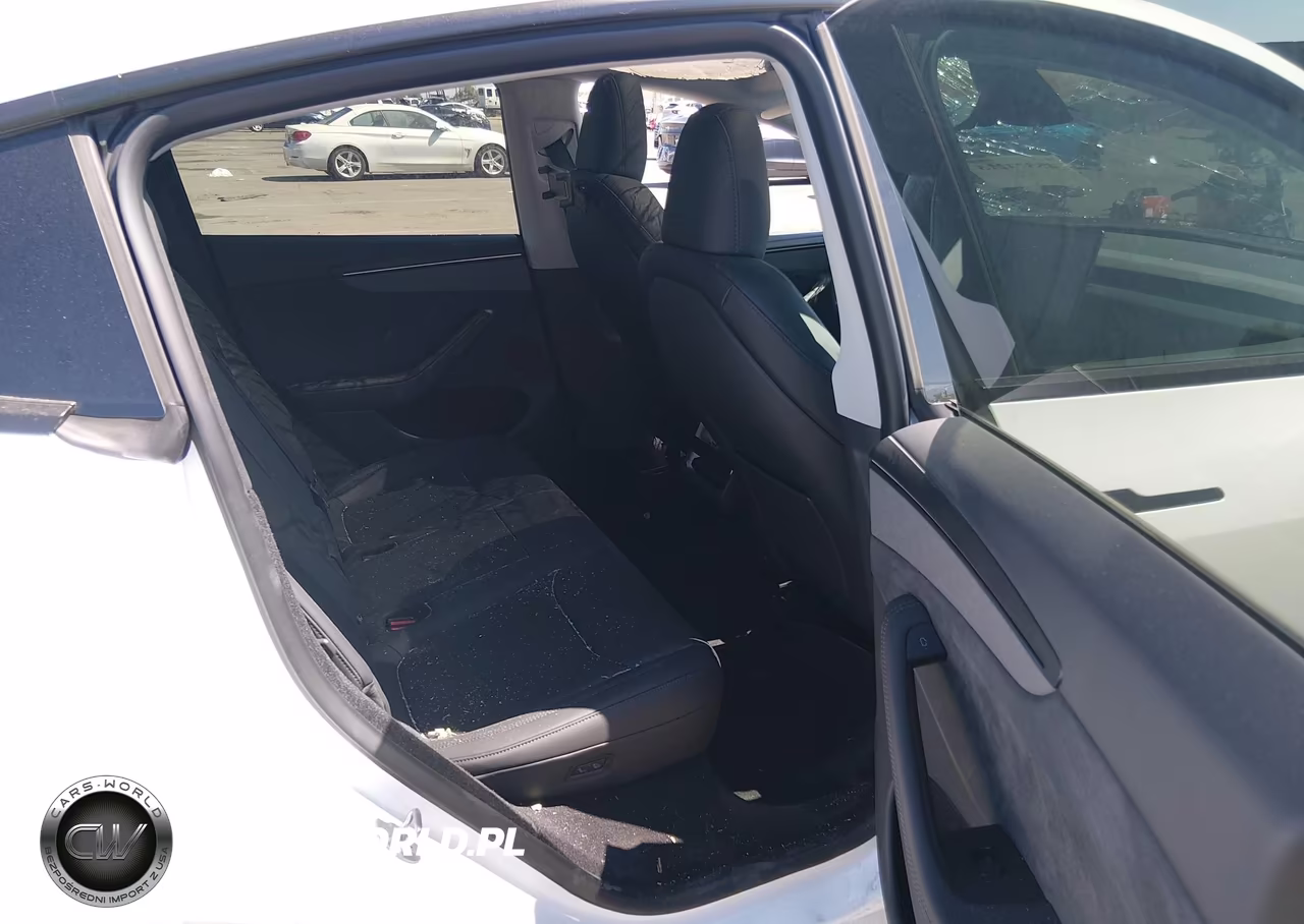 2026 Tesla Model Y Premium Rear-Wheel Drive-Rear-Wheel Drive VIN:7SAYGDED7TF461531 - 8