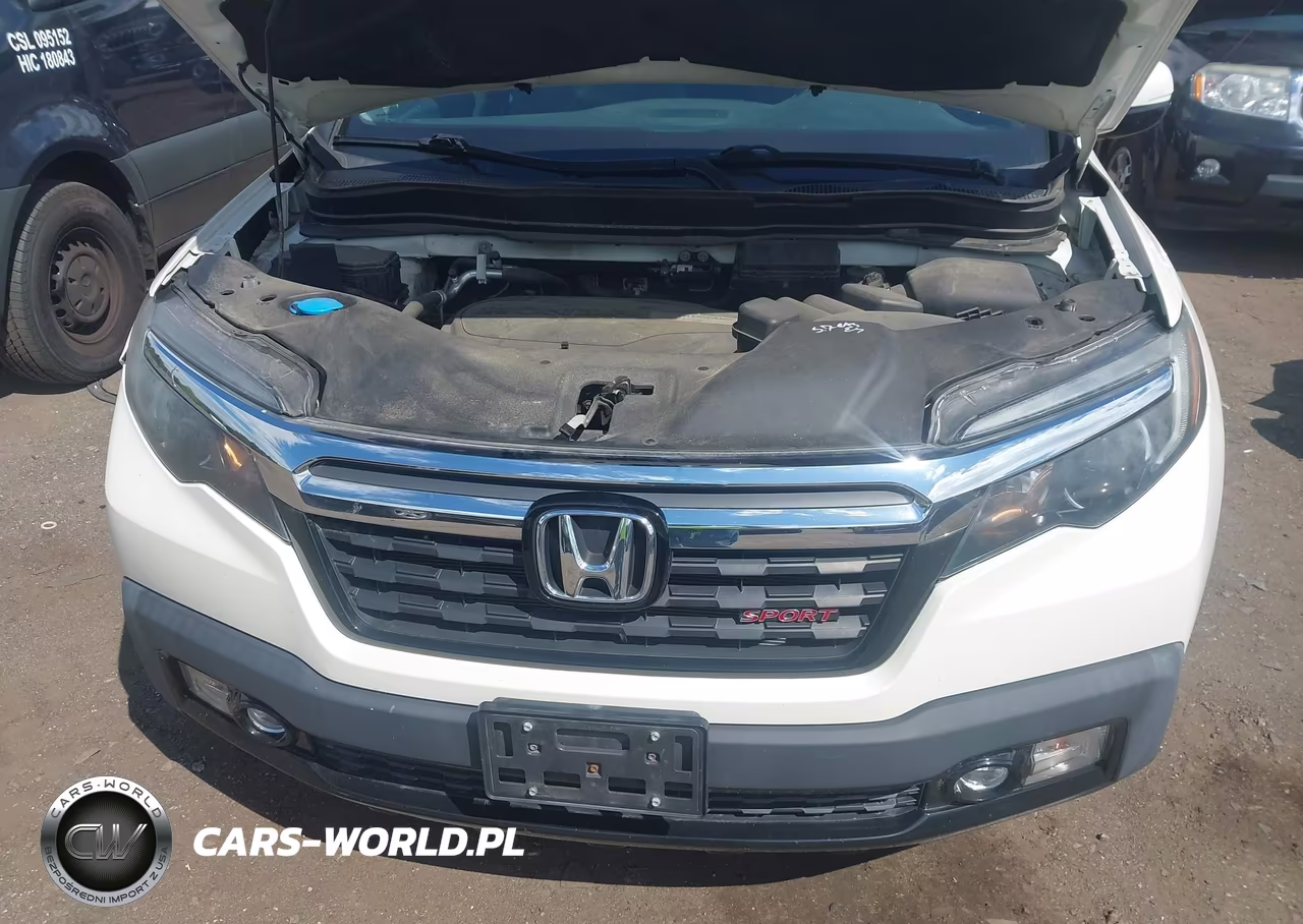 2019 Honda Ridgeline Sport VIN:5FPYK3F10KB028617 - 10