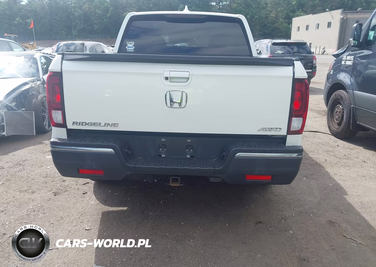 2019 Honda Ridgeline Sport VIN:5FPYK3F10KB028617 - 16