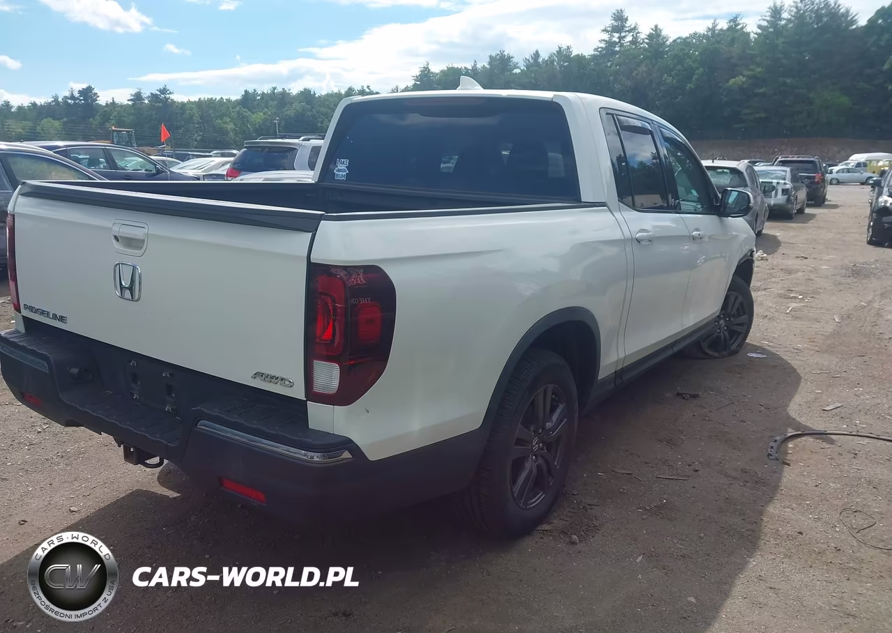 2019 Honda Ridgeline Sport VIN:5FPYK3F10KB028617 - 4