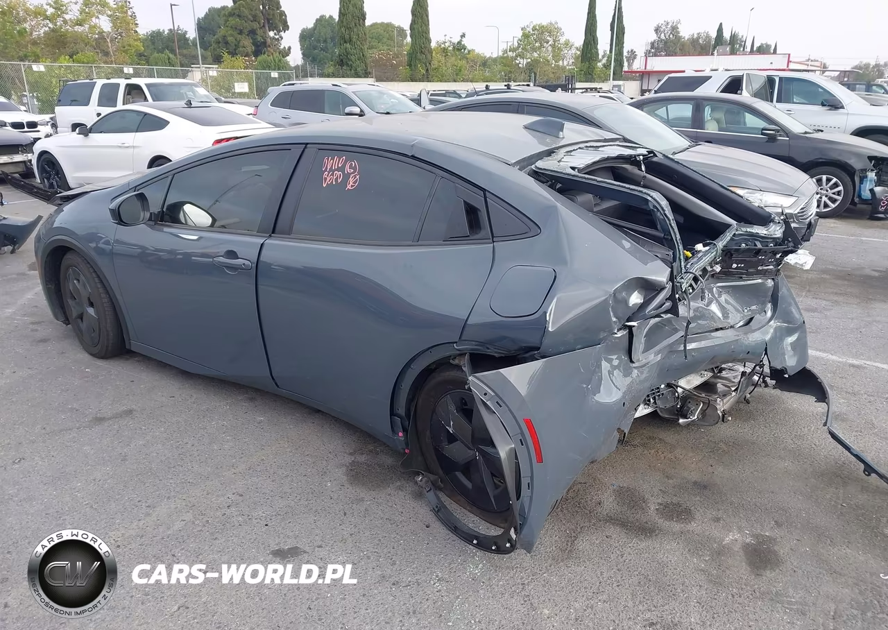 2025 Toyota Prius Le VIN:JTDACAAU9S3064249 - 3