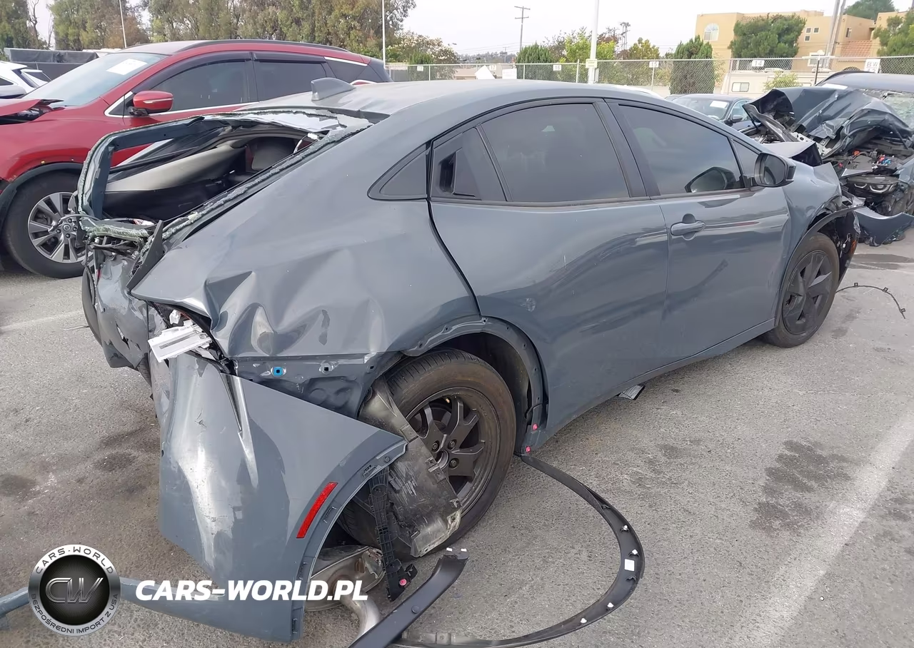 2025 Toyota Prius Le VIN:JTDACAAU9S3064249 - 4