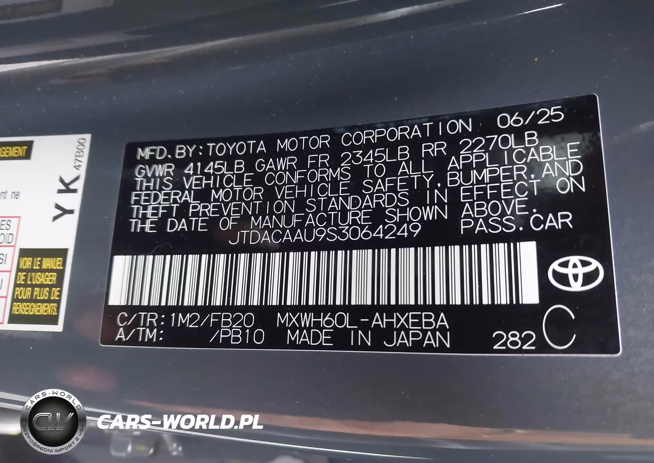 2025 Toyota Prius Le VIN:JTDACAAU9S3064249 - 9