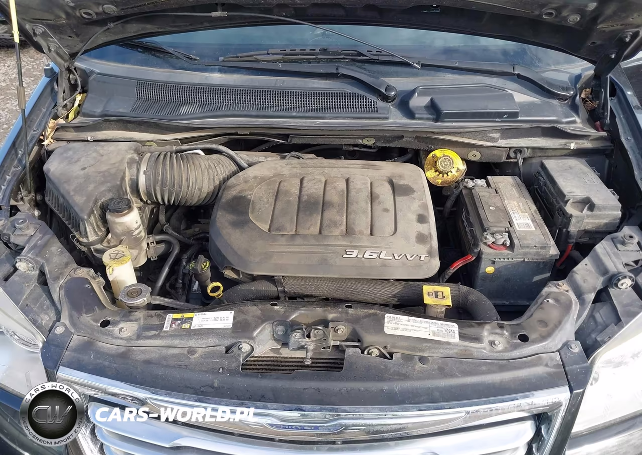 2016 Chrysler Town & Country Touring VIN:2C4RC1BG0GR237974 - 10
