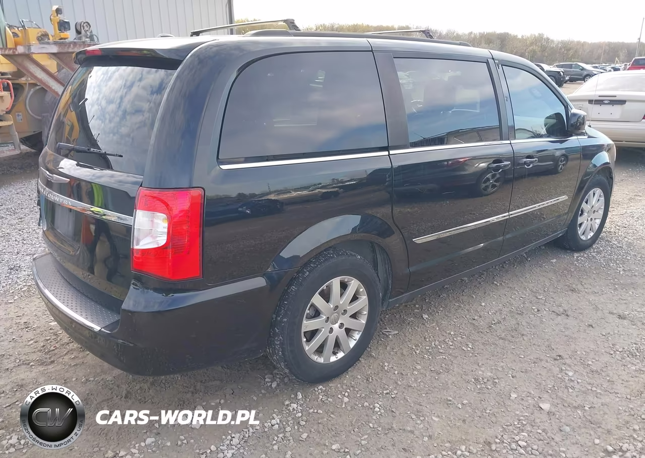 2016 Chrysler Town & Country Touring VIN:2C4RC1BG0GR237974 - 4