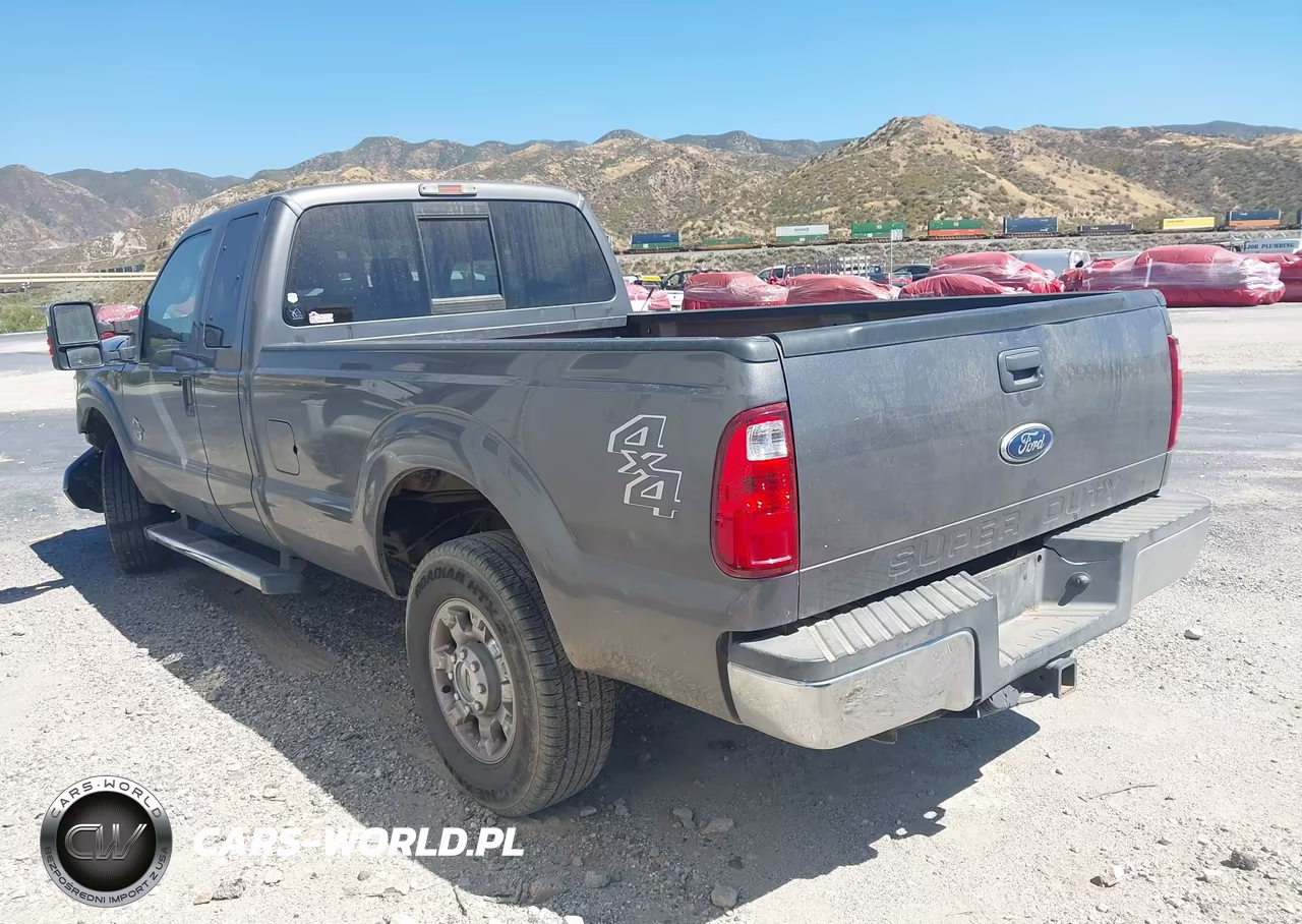 2012 Ford Super Duty F-250 Srw Xlt VIN:1FT7X2BT0CEB50274 - 3