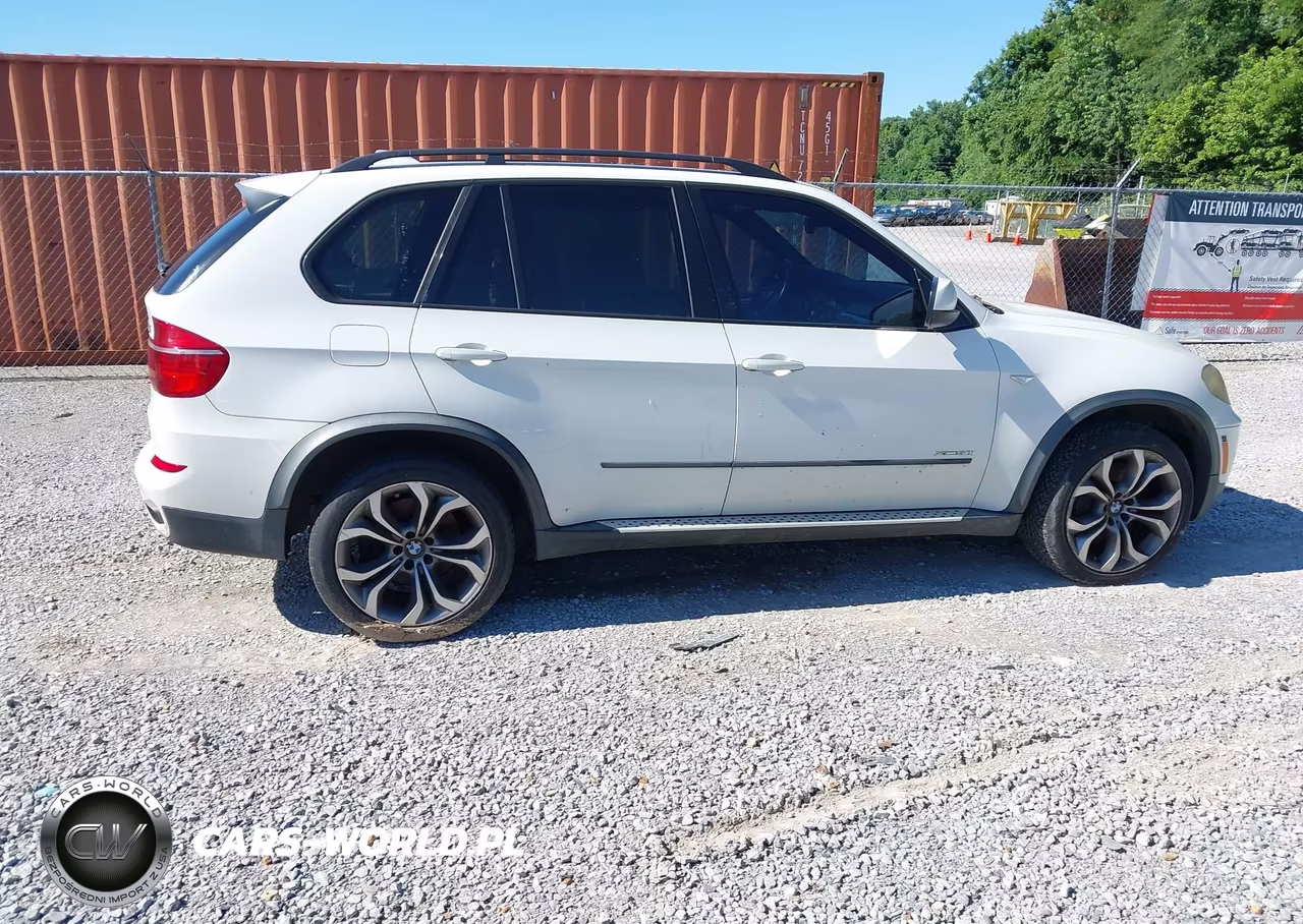 2011 BMW X5 xDrive50I VIN:5UXZV8C57BL419770 - 14
