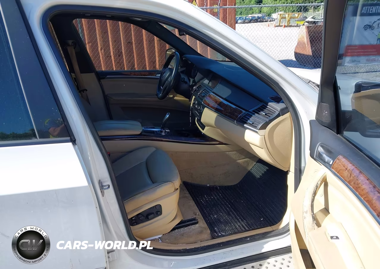 2011 BMW X5 xDrive50I VIN:5UXZV8C57BL419770 - 5