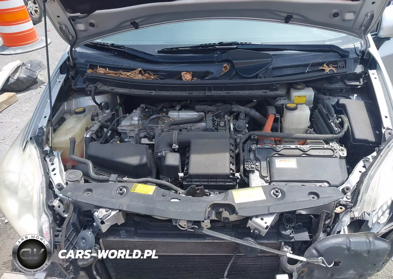 2013 Toyota Prius Two VIN:JTDKN3DU0D1718222 - 10