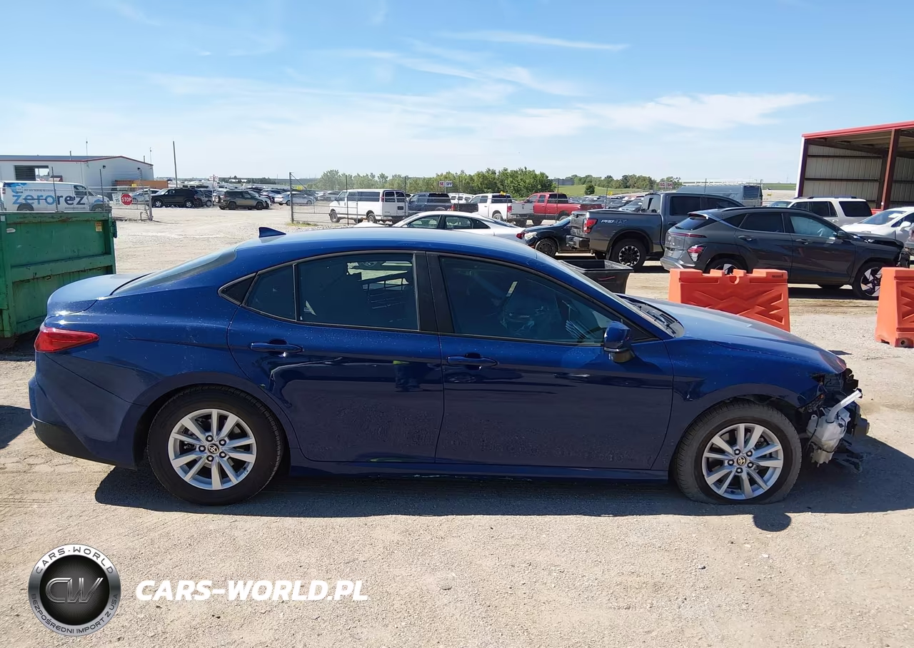 2025 Toyota Camry Le VIN:4T1DAACK6SU036378 - 14