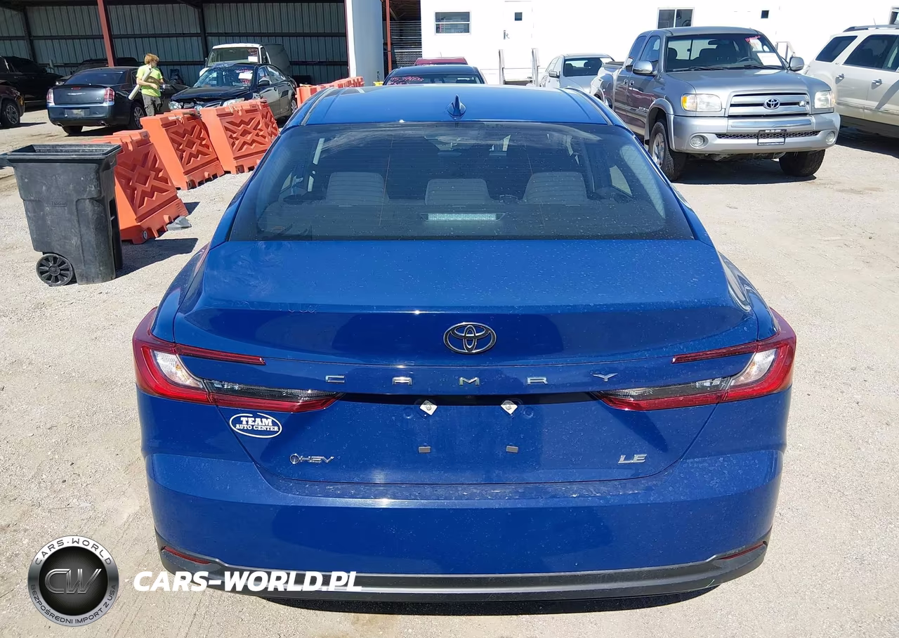 2025 Toyota Camry Le VIN:4T1DAACK6SU036378 - 17