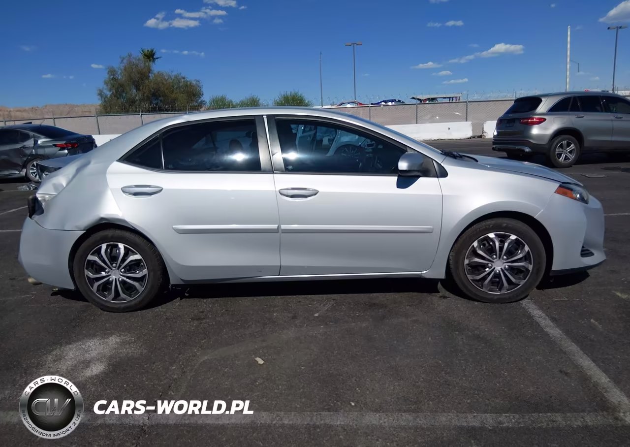 2017 Toyota Corolla Le VIN:2T1BURHE7HC857841 - 13