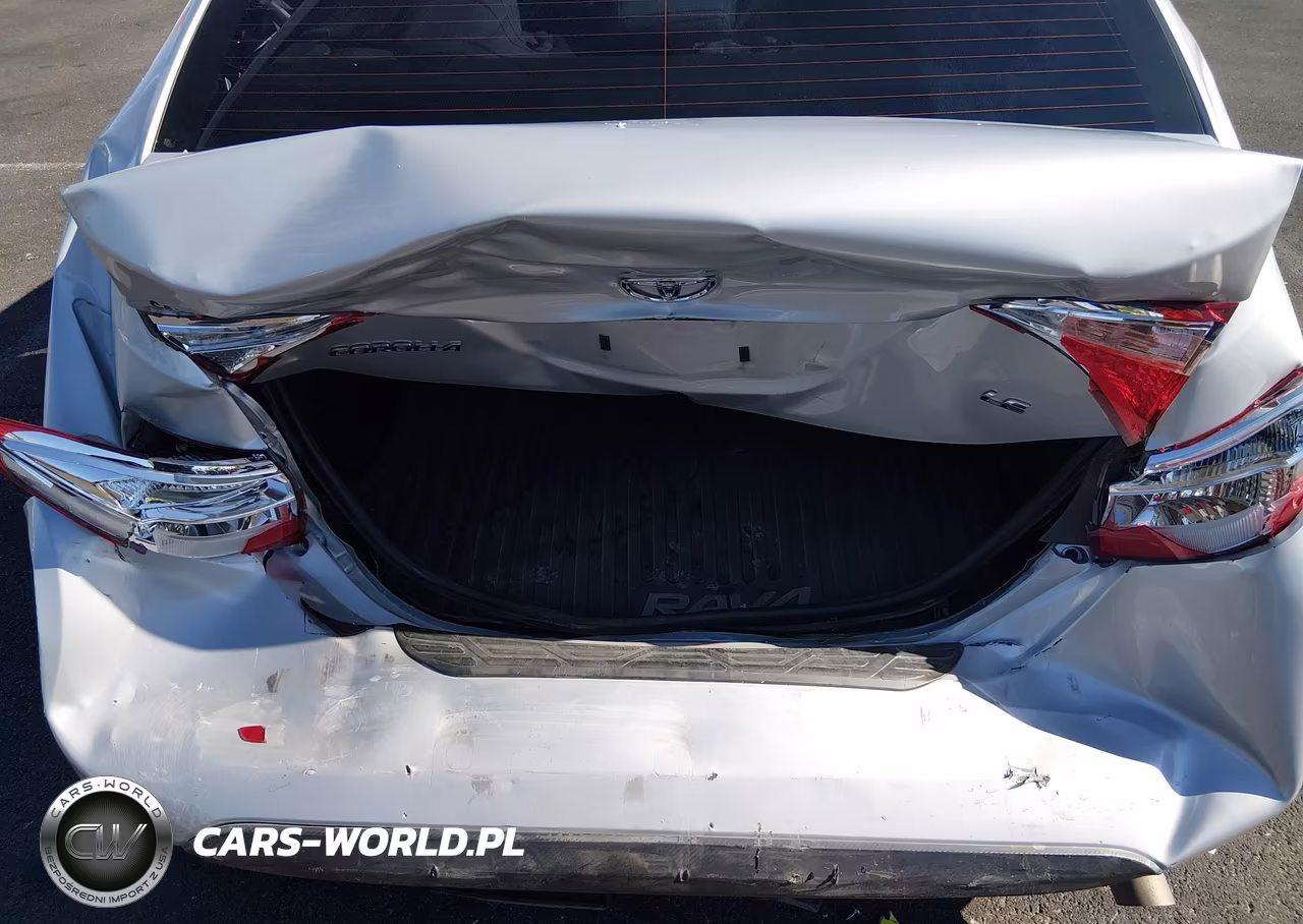 2017 Toyota Corolla Le VIN:2T1BURHE7HC857841 - 6