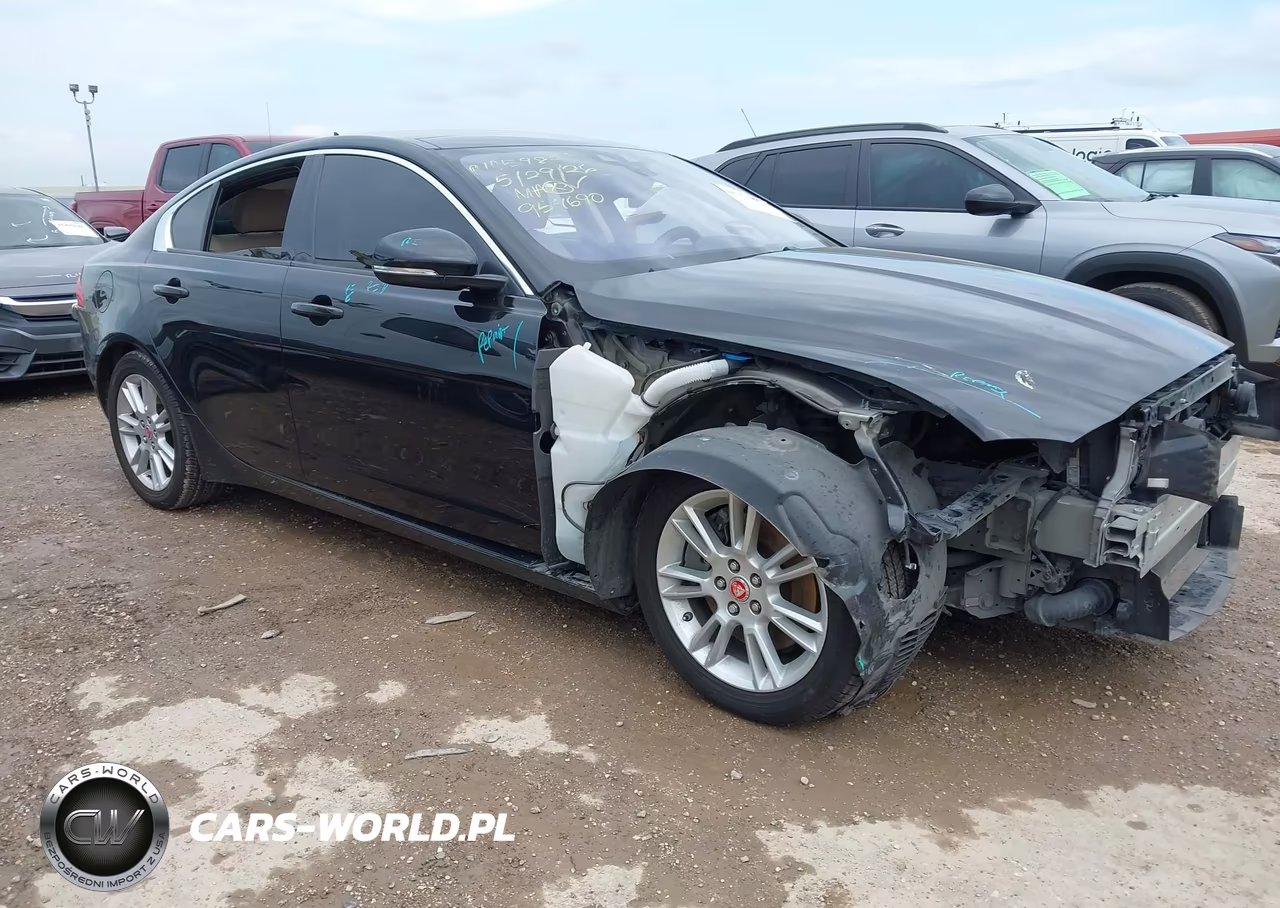 2017 Jaguar Xe 25T Premium