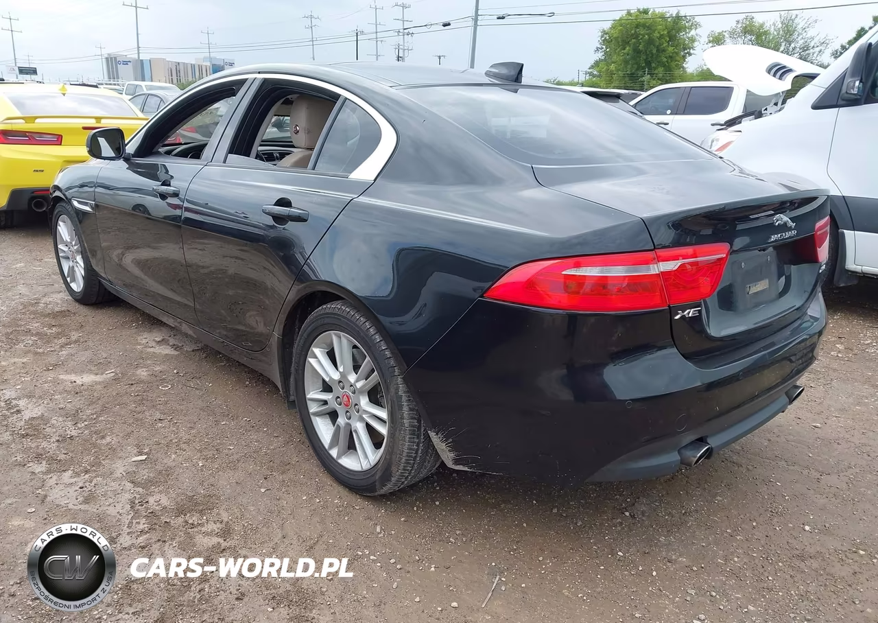 2017 Jaguar Xe 25T Premium VIN:SAJAD4BG6HA954690 - 3