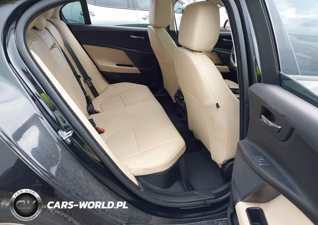 2017 Jaguar Xe 25T Premium VIN:SAJAD4BG6HA954690 - 8