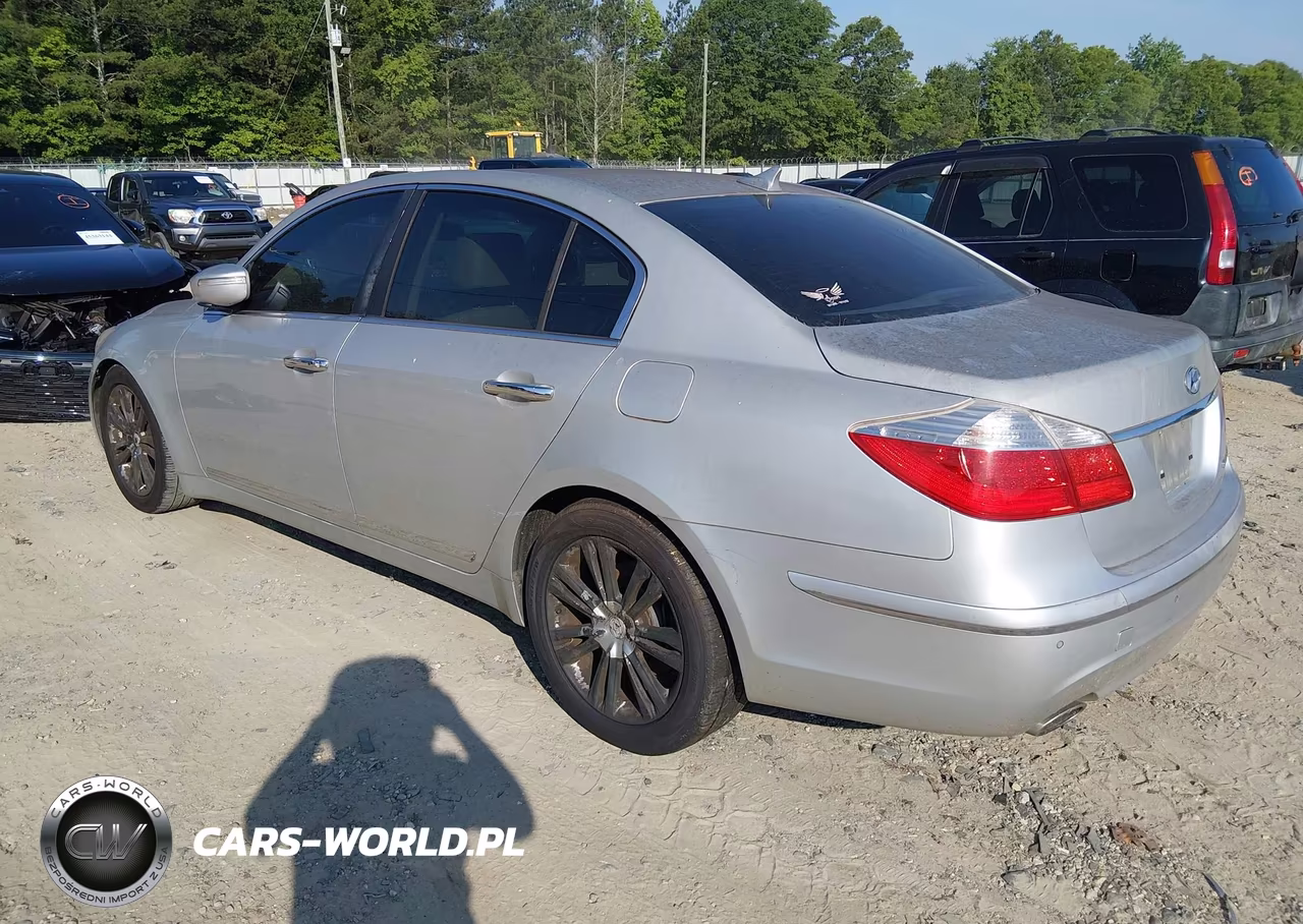2011 Hyundai Genesis 4.6 VIN:KMHGC4DF7BU132322 - 3