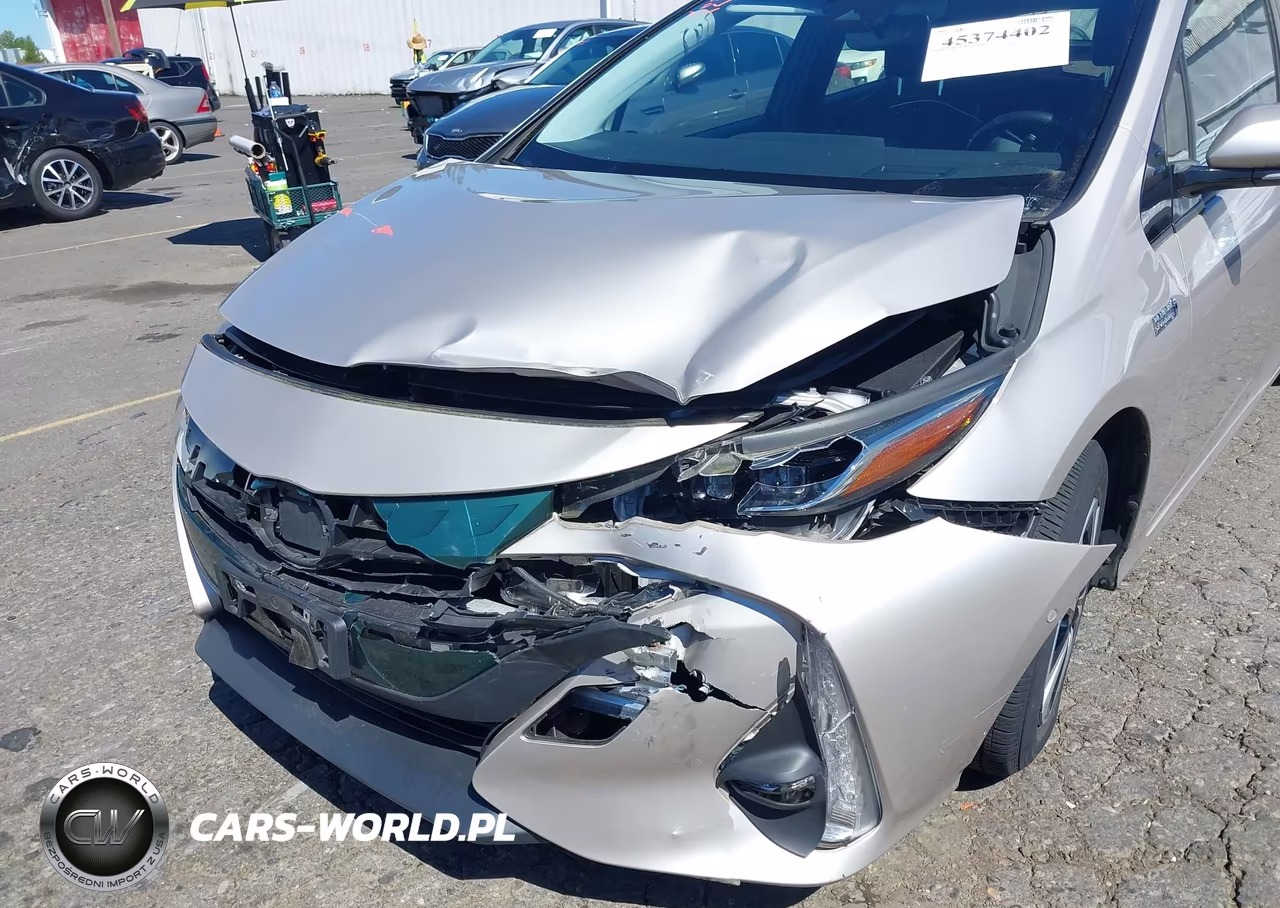 2019 Toyota Prius Prime Advanced VIN:JTDKARFP5K3117587 - 6