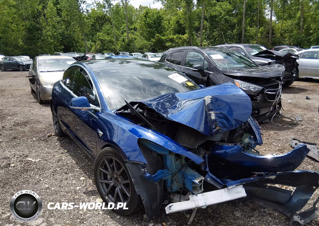 2020 Tesla Model 3 Long Range Dual Motor All-Wheel Drive – zdjęcie 1 z 15