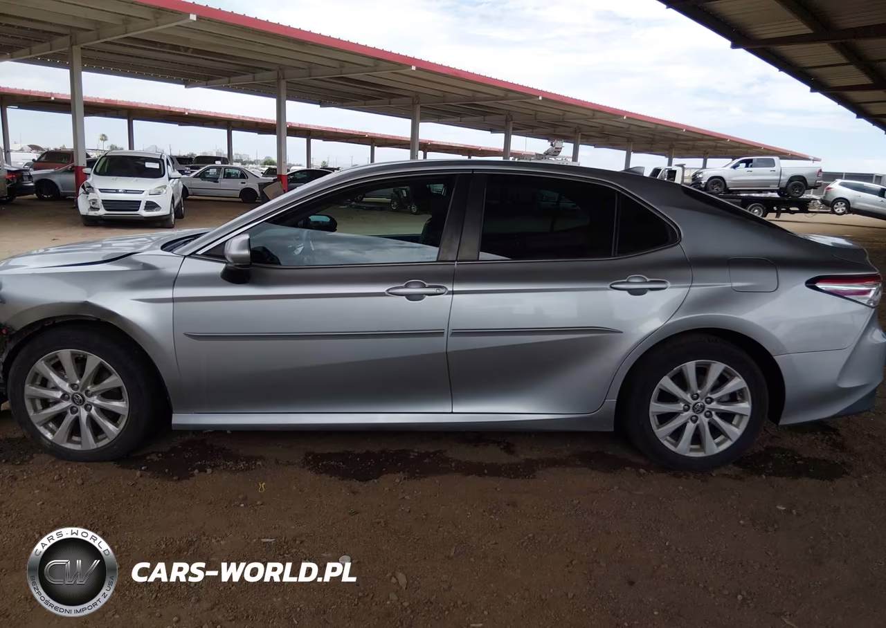 2019 Toyota Camry Le VIN:4T1B11HK9KU823521 - 15