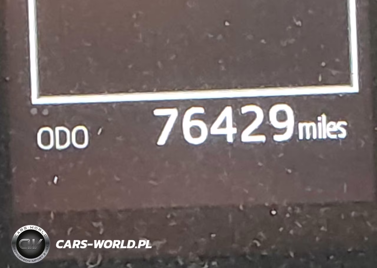 2019 Toyota Camry Le VIN:4T1B11HK9KU823521 - 16