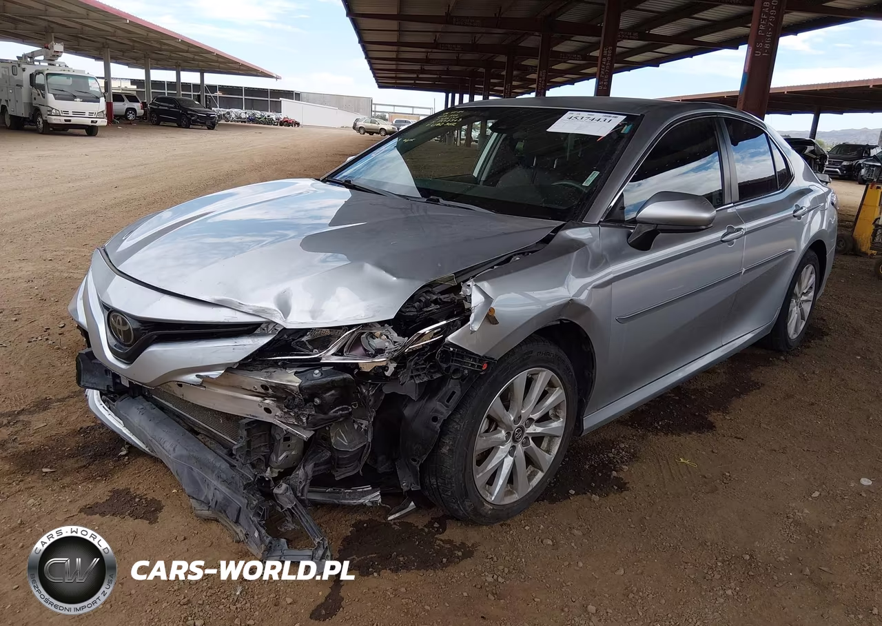 2019 Toyota Camry Le VIN:4T1B11HK9KU823521 - 2