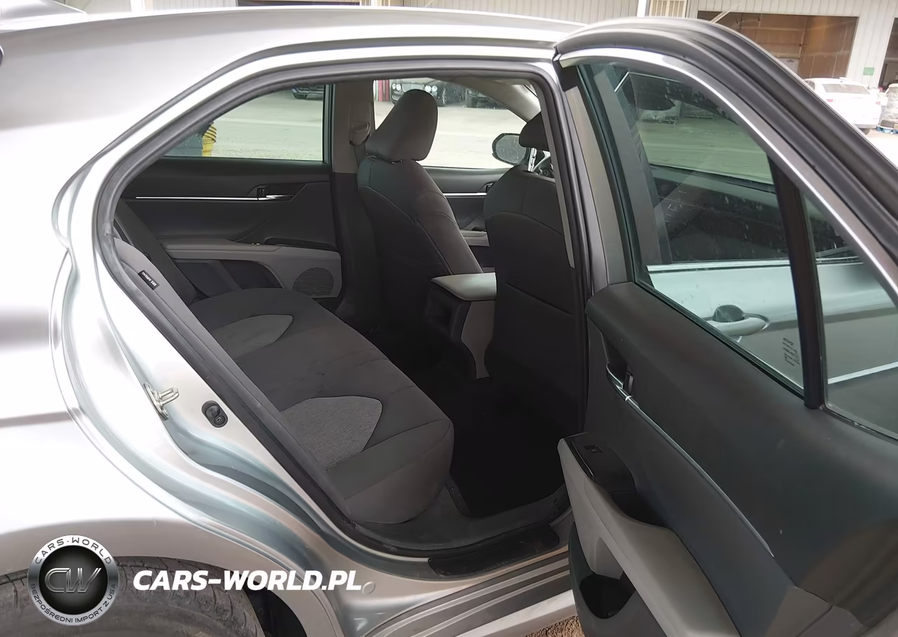 2019 Toyota Camry Le VIN:4T1B11HK9KU823521 - 8