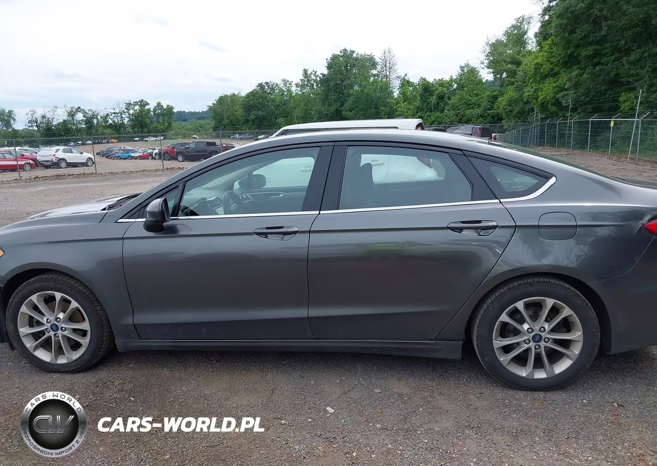 2019 Ford Fusion Hybrid Se VIN:3FA6P0LU7KR167260 - 15