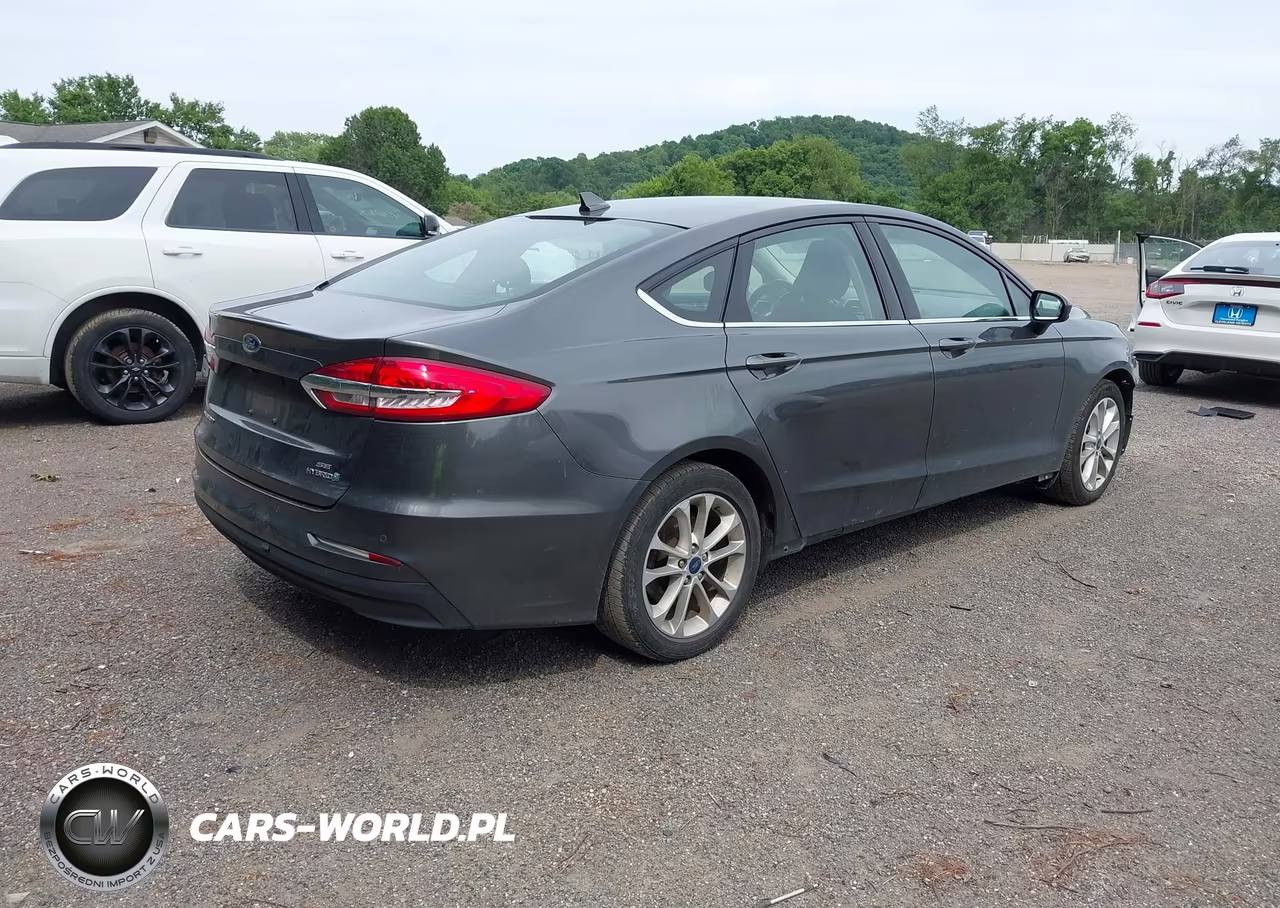 2019 Ford Fusion Hybrid Se VIN:3FA6P0LU7KR167260 - 4