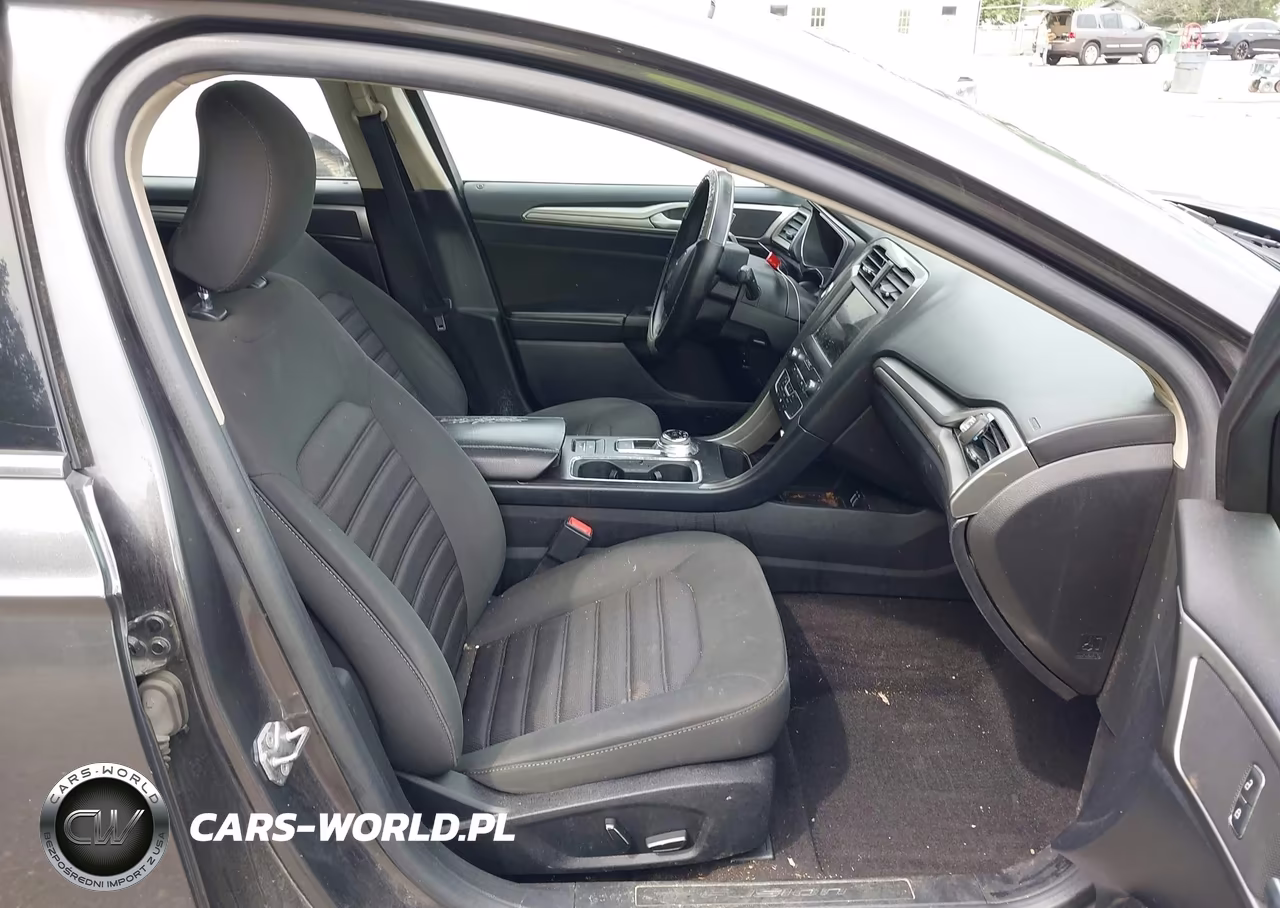 2019 Ford Fusion Hybrid Se VIN:3FA6P0LU7KR167260 - 5