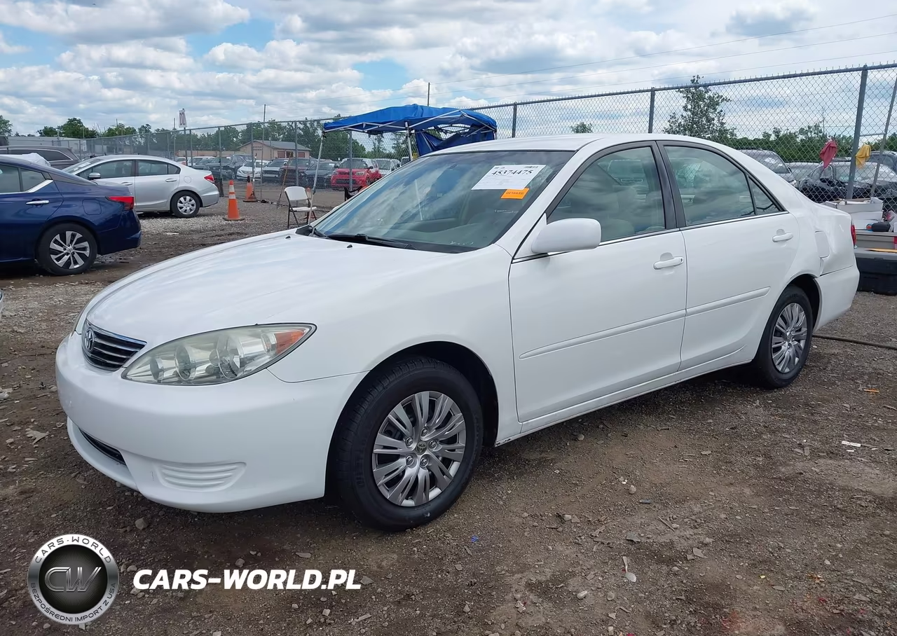 2005 Toyota Camry Le VIN:4T1BE32K55U393399 - 2