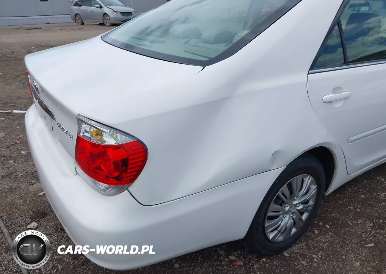 2005 Toyota Camry Le VIN:4T1BE32K55U393399 - 6