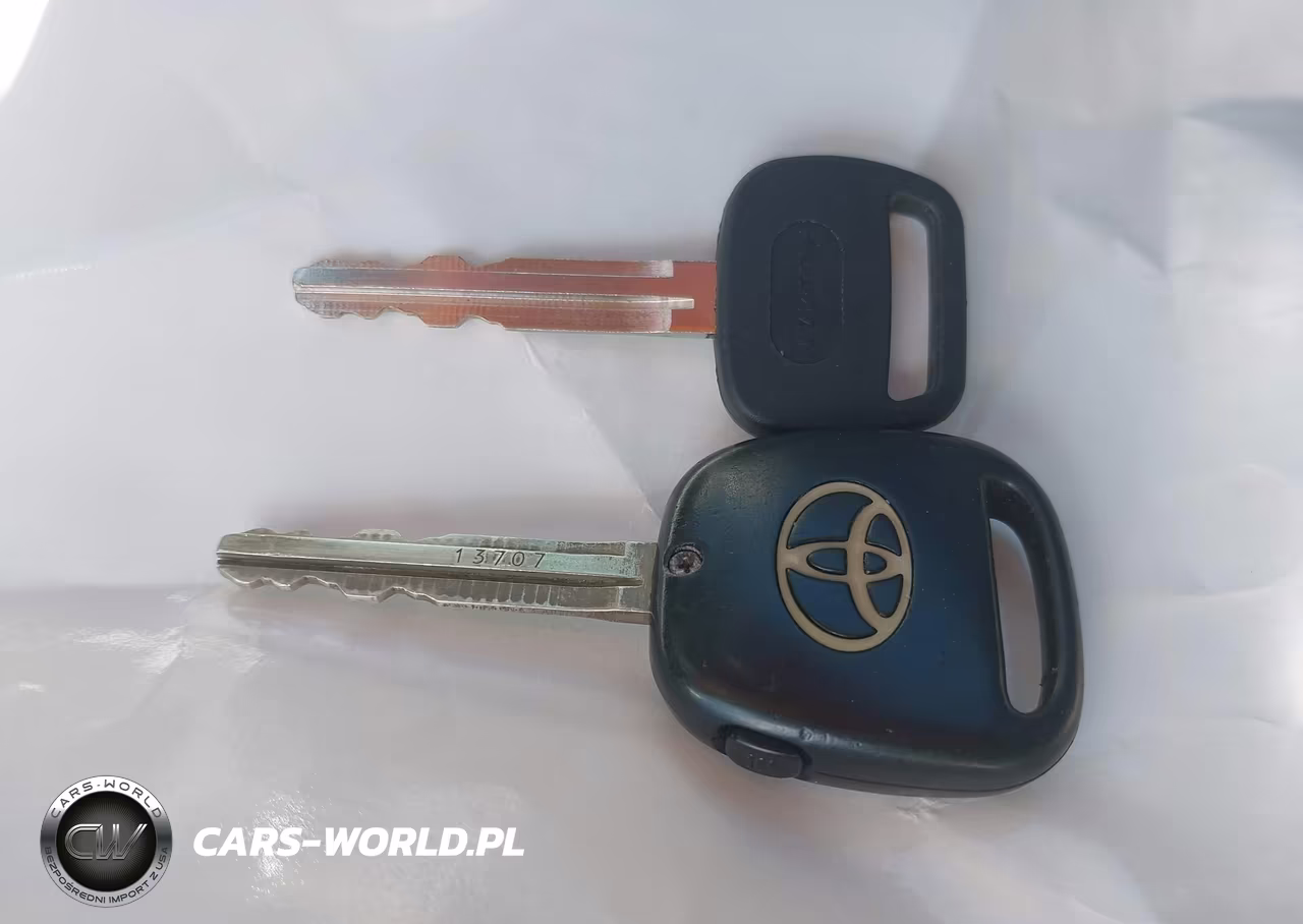 1999 Toyota Prius VIN:00000NHW100036575 - 11