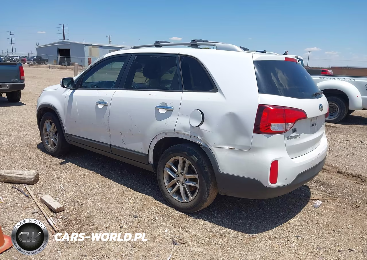 2014 Kia Sorento Lx VIN:5XYKT4A65EG528354 - 3