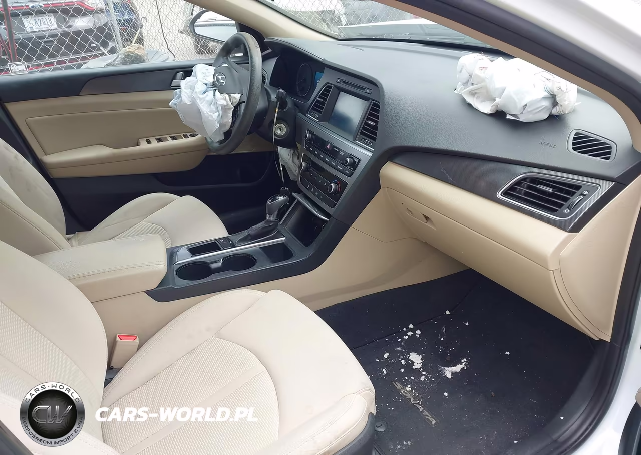 2017 Hyundai Sonata Sport VIN:5NPE34AF1HH554864 - 5