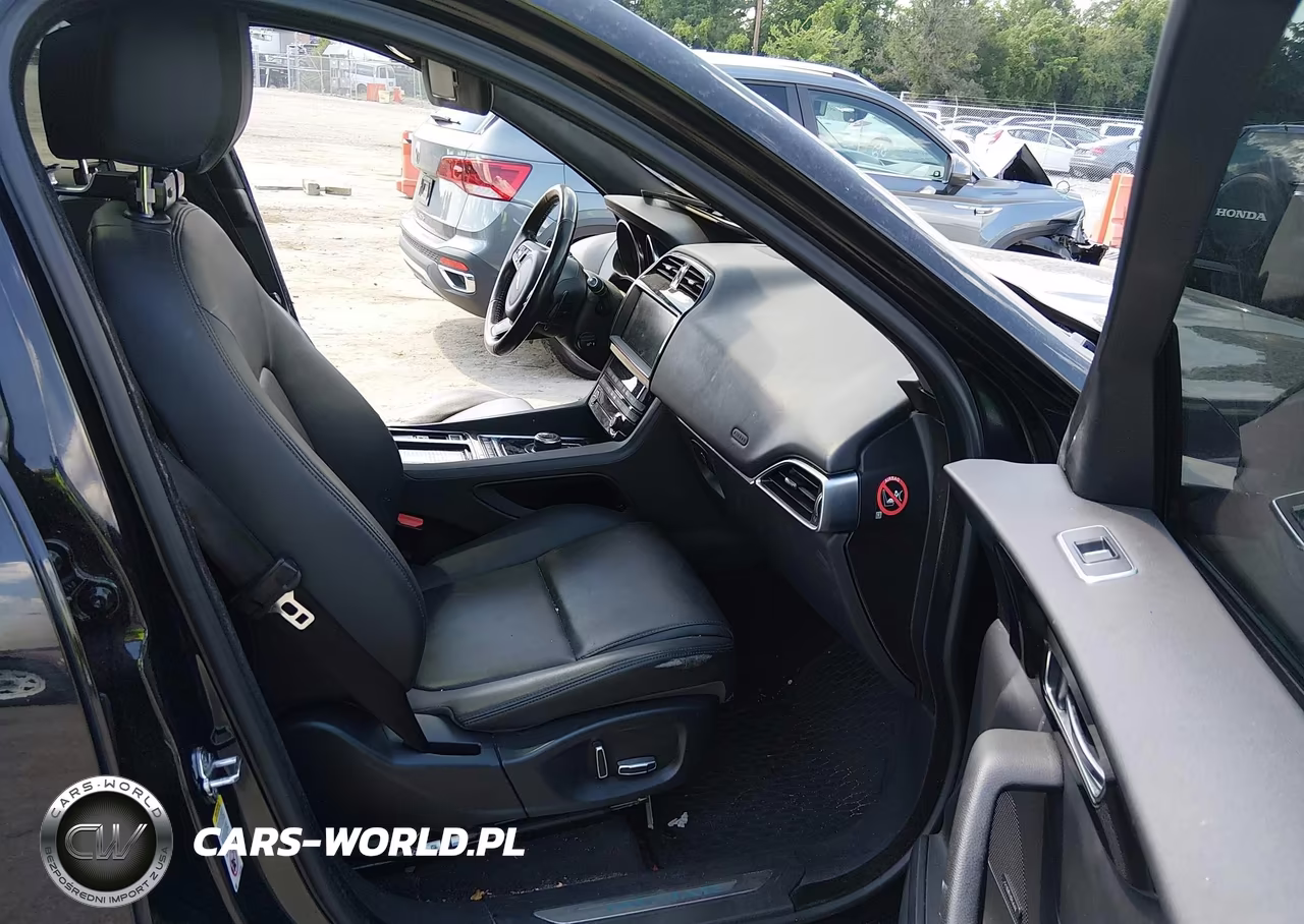 2019 Jaguar F-Pace 25T Premium VIN:SADCJ2FX5KA601299 - 5