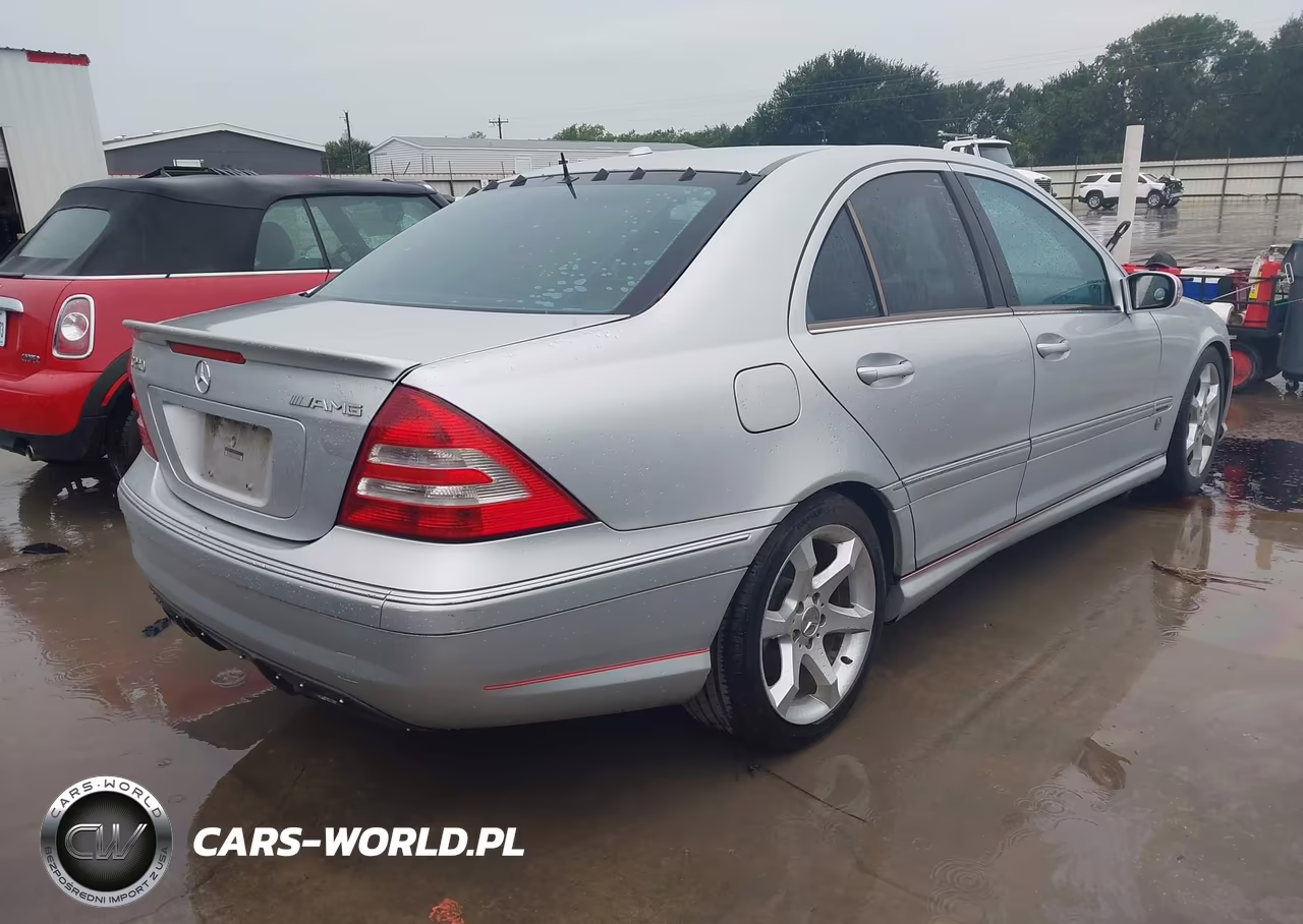 2007 Mercedes-Benz C 230 Sport VIN:WDBRF52H87F898620 - 4