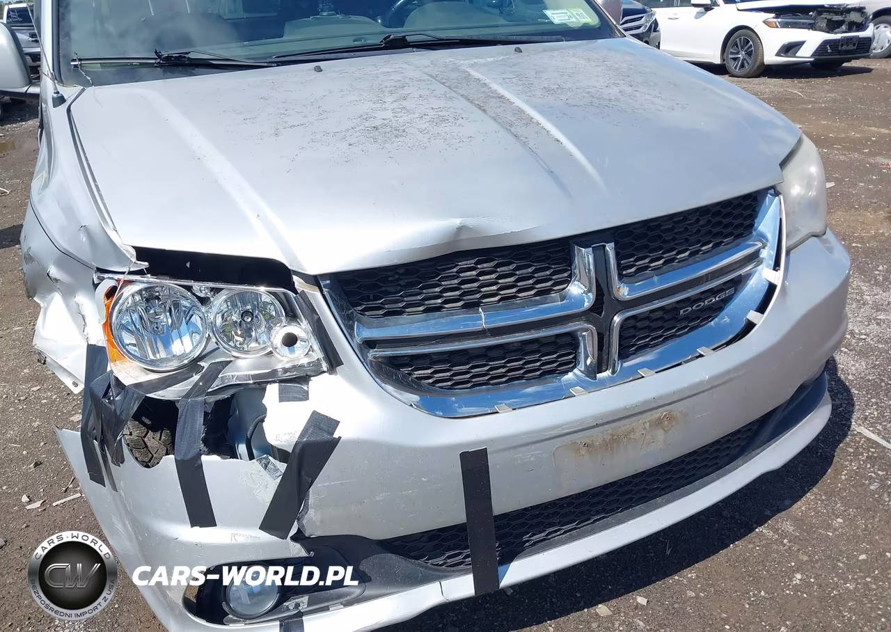2012 Dodge Grand Caravan Crew VIN:2C4RDGDG1CR128835 - 14